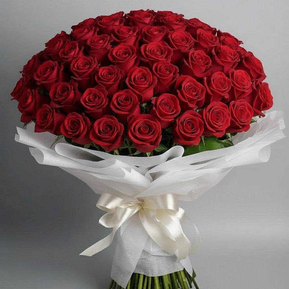 Букет 101 Красная роза Блэк Мэджик в Прикубанский