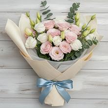 Букет цветов из:  Лизиантусы в Прикубанский