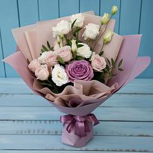Букет цветов из:  Розы и Лизиантусы в Прикубанский
