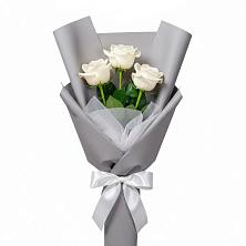 Букет 3 белые розы в Прикубанский