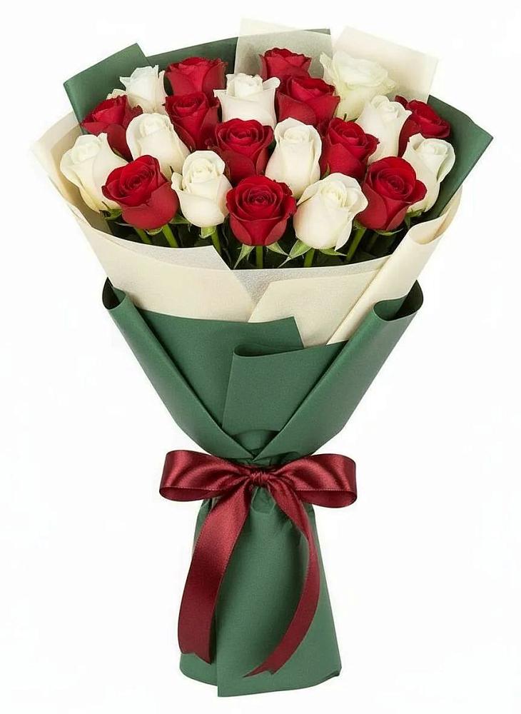 Букет Микс из красных и белых роз в Прикубанский