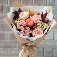Букет цветов из:  Гвоздики, Хризантемы и Розы в Прикубанский