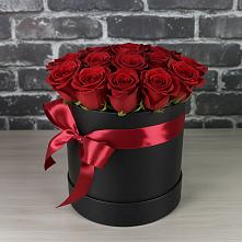 Цветочная композиция из Розы в шляпной коробке в Прикубанский