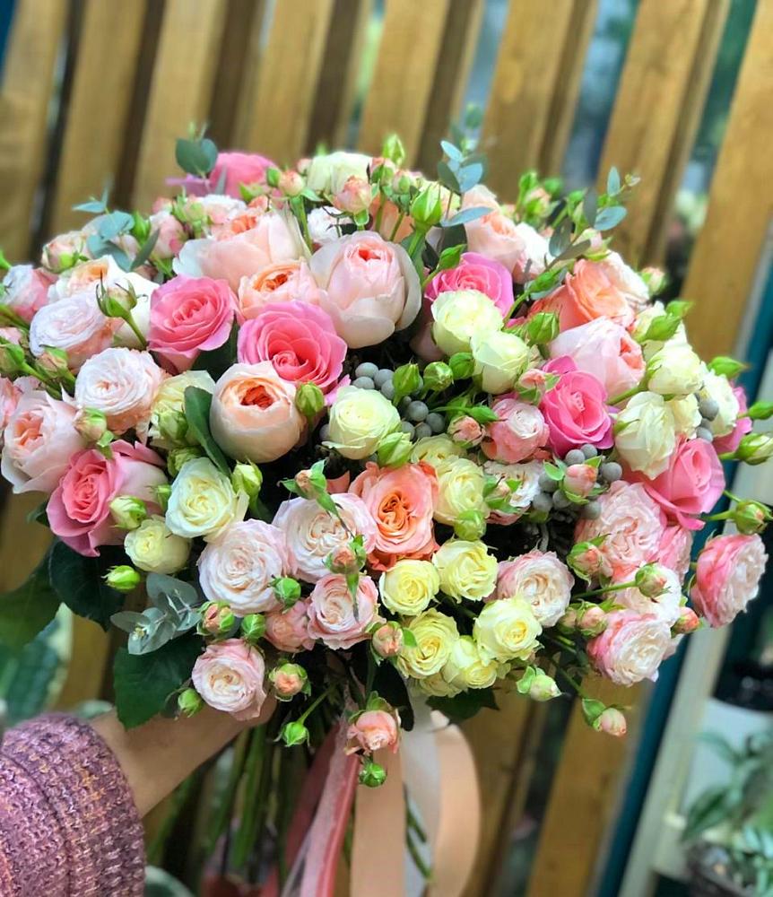 Букет цветов из: Розы в Прикубанский