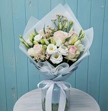 Букет цветов из:  Розы и Лизиантусы в Прикубанский