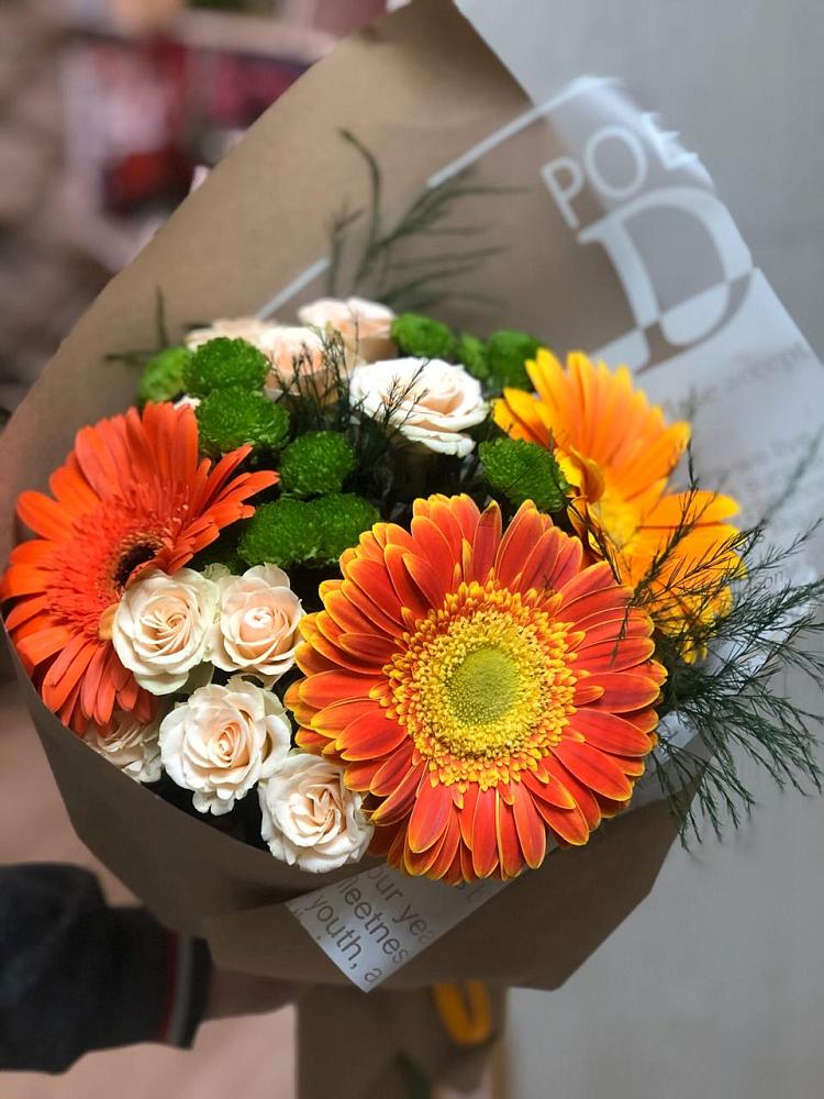 Букет цветов из: Герберы, Хризантемы и Розы в Прикубанский