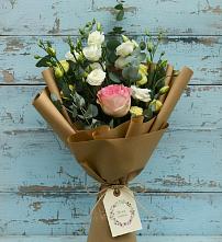 Букет цветов из:  Розы и Лизиантусы #REPLACE_PRED# Прикубанский