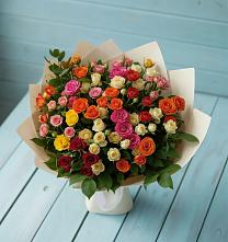 Букет Микс из разноцветных кустовых роз в Прикубанский