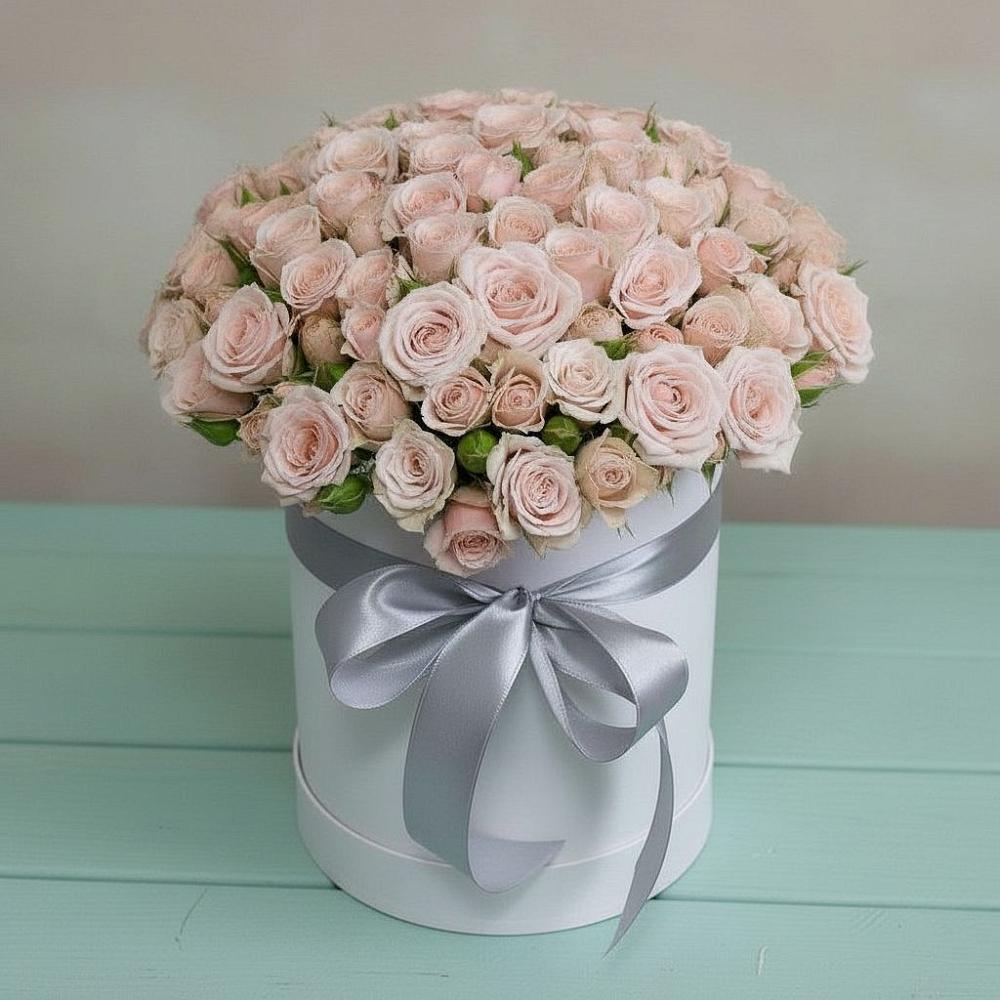 Цветочная композиция из Розы в шляпной коробке в Прикубанский